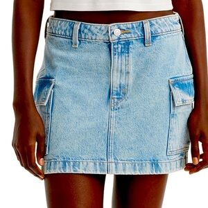 Levi’s cargo jean mini skirt